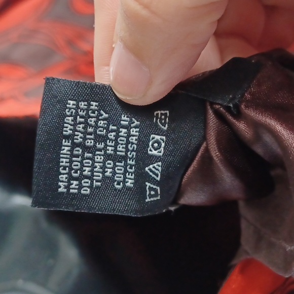 BCBGMaxAzria Red and Black Floral Kimono style, silky, Dress M - Picture 8 of 9